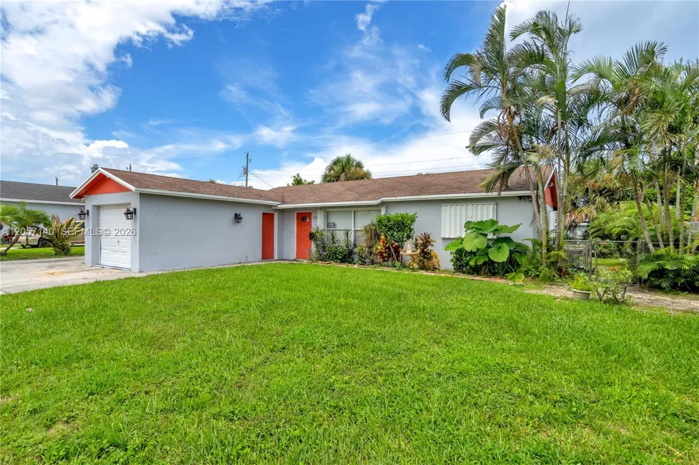 1320 W 26th Ct Riviera Beach, FL 33404