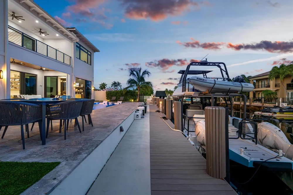 2420 NE 48th Street Lighthouse Point, FL 33064