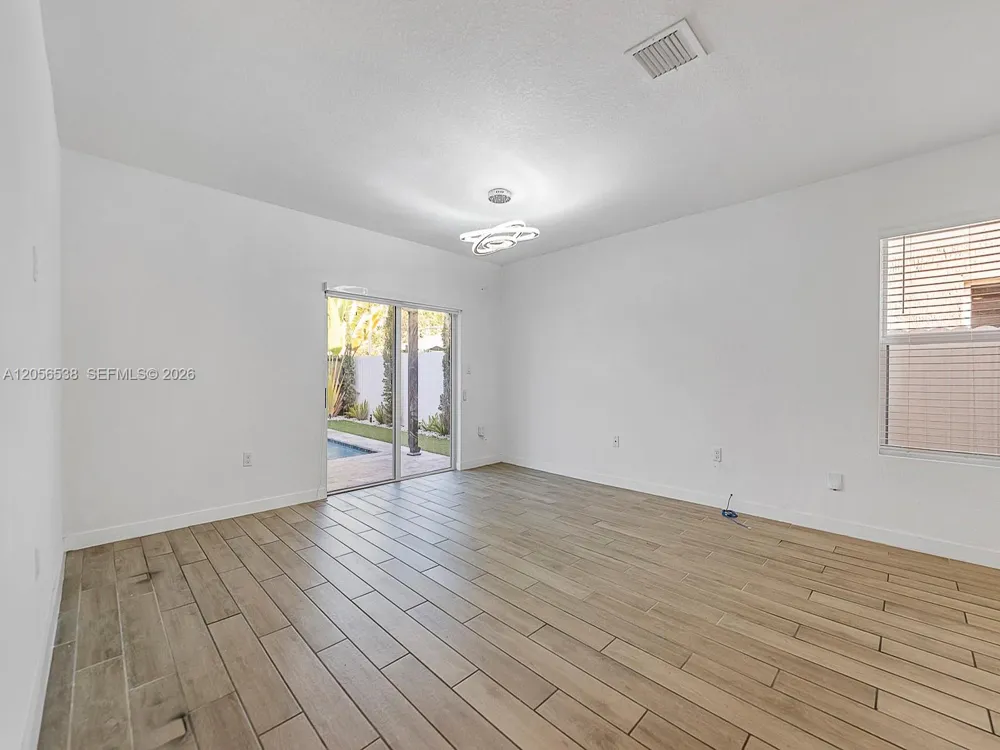 501 NE 6th Ct Florida City, FL 33034
