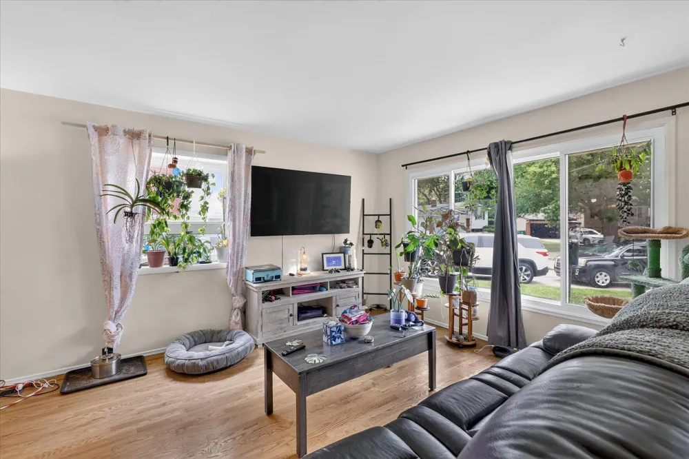 1408 Regina Avenue Portage, MI 49024