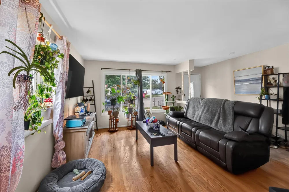 1408 Regina Avenue Portage, MI 49024