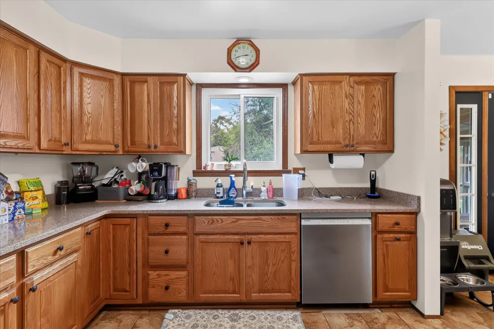1408 Regina Avenue Portage, MI 49024
