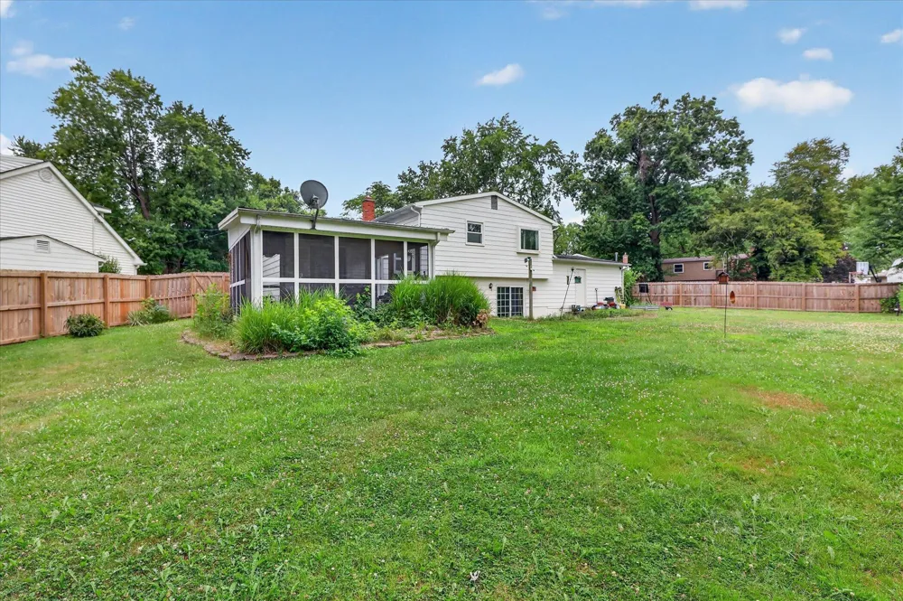 1408 Regina Avenue Portage, MI 49024