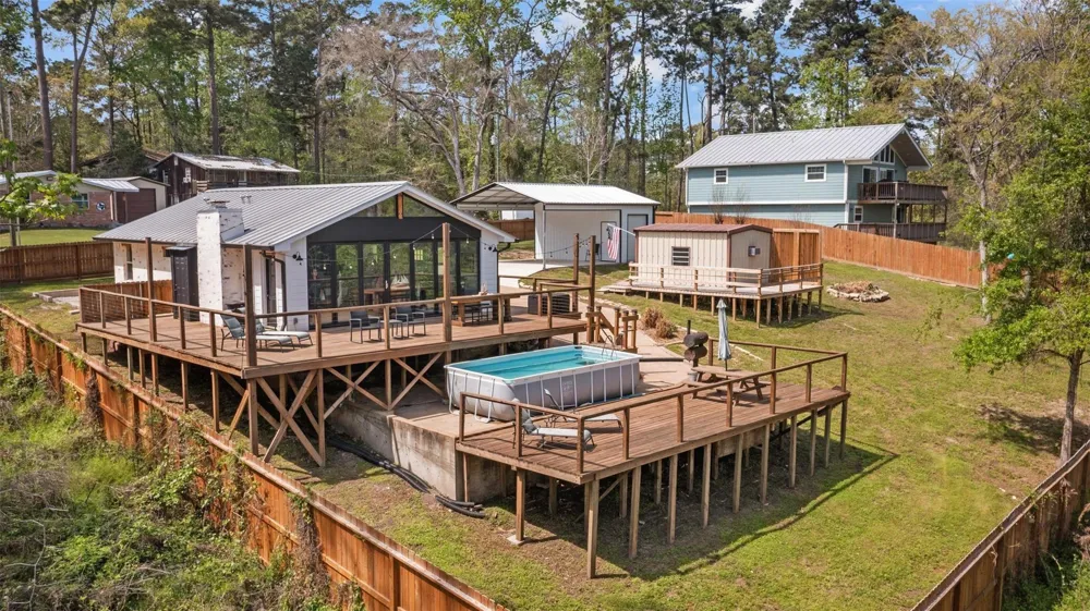 120 Cliff Street Point Blank, TX 77364