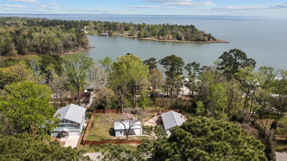 120 Cliff Street Point Blank, TX 77364