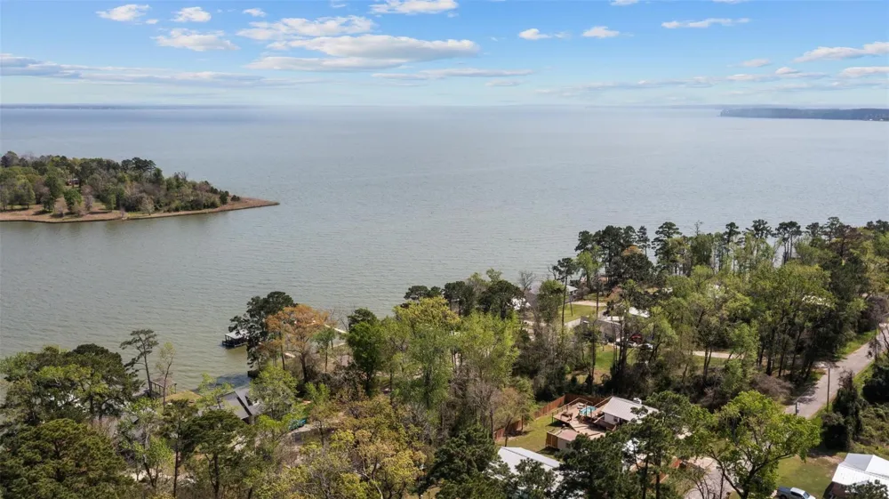 120 Cliff Street Point Blank, TX 77364
