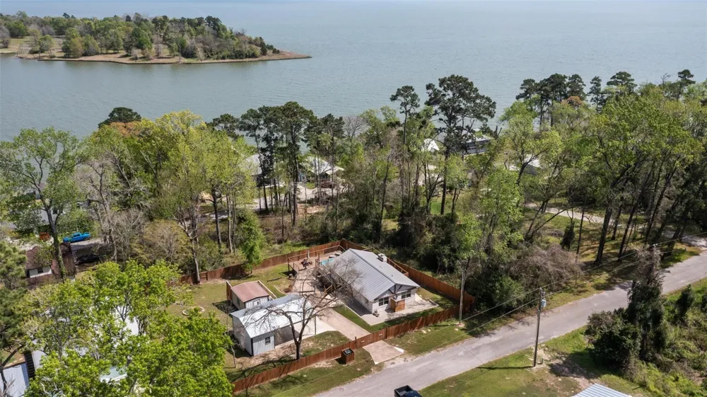 120 Cliff Street Point Blank, TX 77364