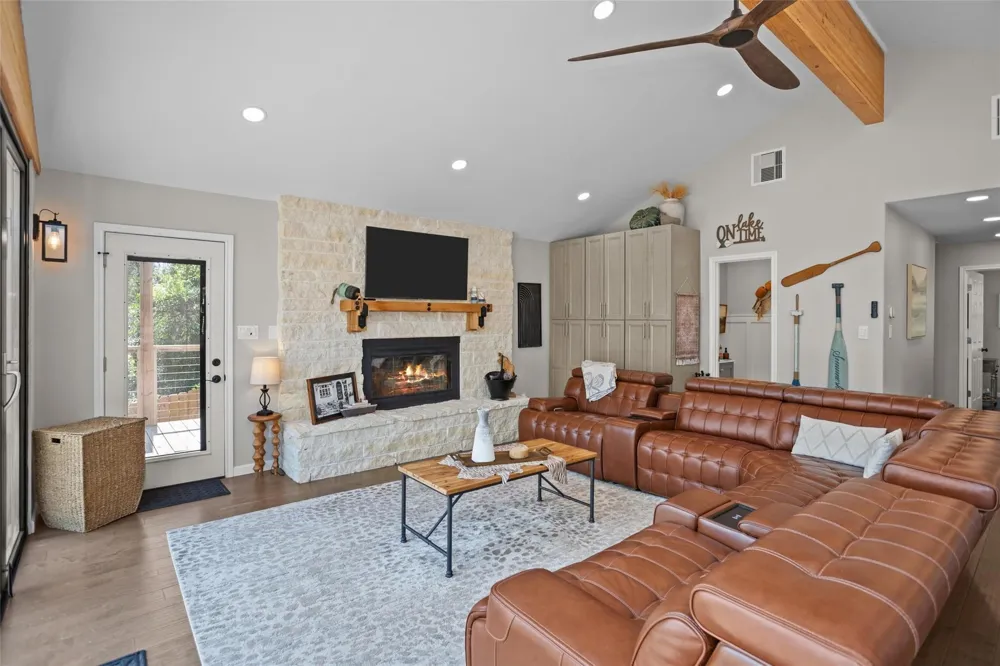 120 Cliff Street Point Blank, TX 77364