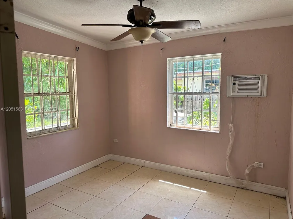 455 NW 133rd St North Miami, FL 33168