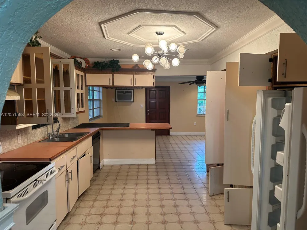 455 NW 133rd St North Miami, FL 33168