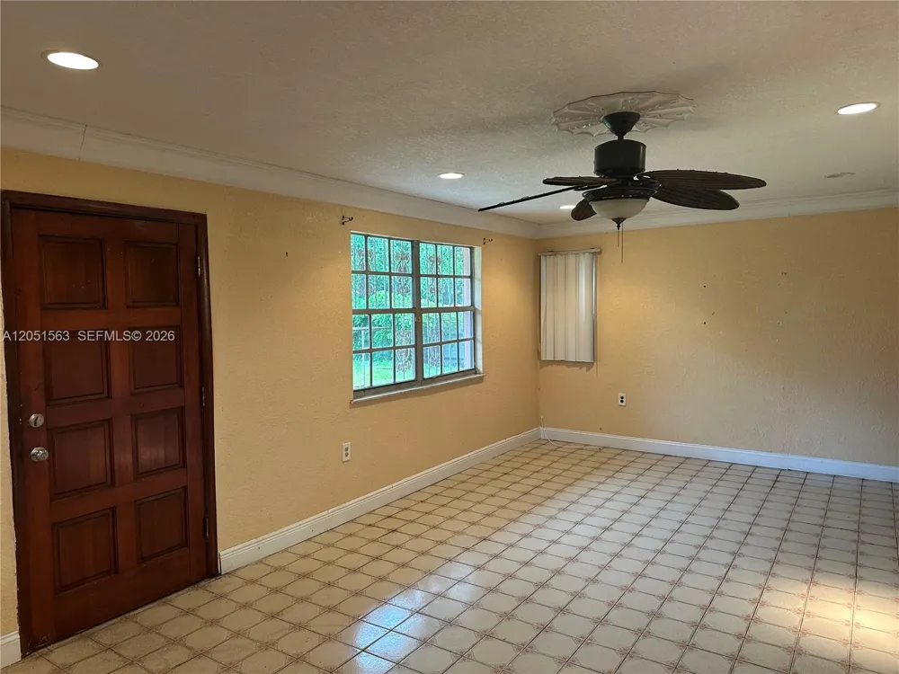 455 NW 133rd St North Miami, FL 33168
