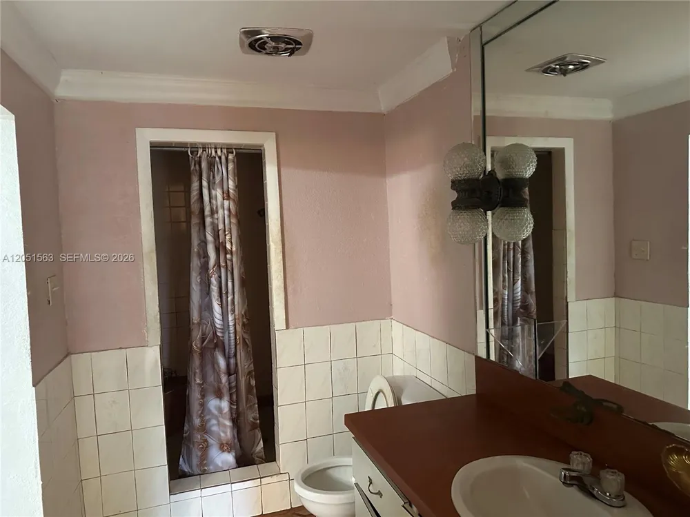 455 NW 133rd St North Miami, FL 33168