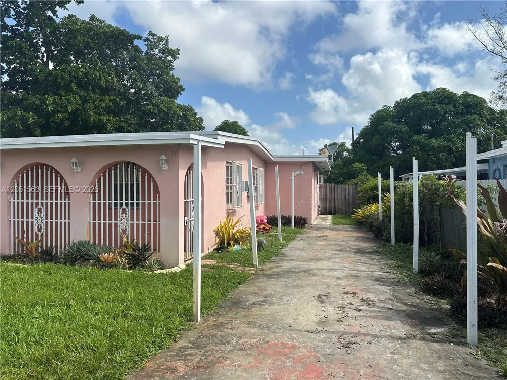 455 NW 133rd St North Miami, FL 33168