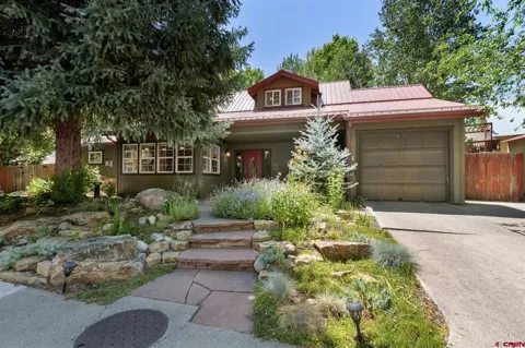 122 Alamo Drive