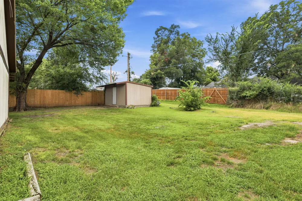 1020 W Willow Street Durant, OK 74701