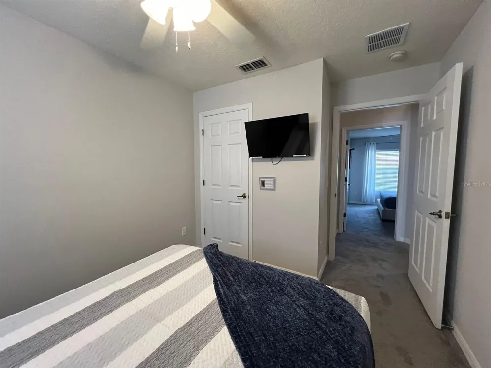8563 BAY LILLY LOOP Kissimmee, FL 34747