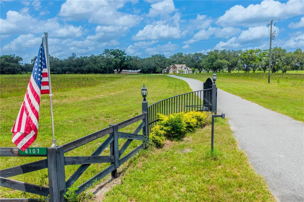 4107 SW STATE ROAD 45 Newberry, FL 32669