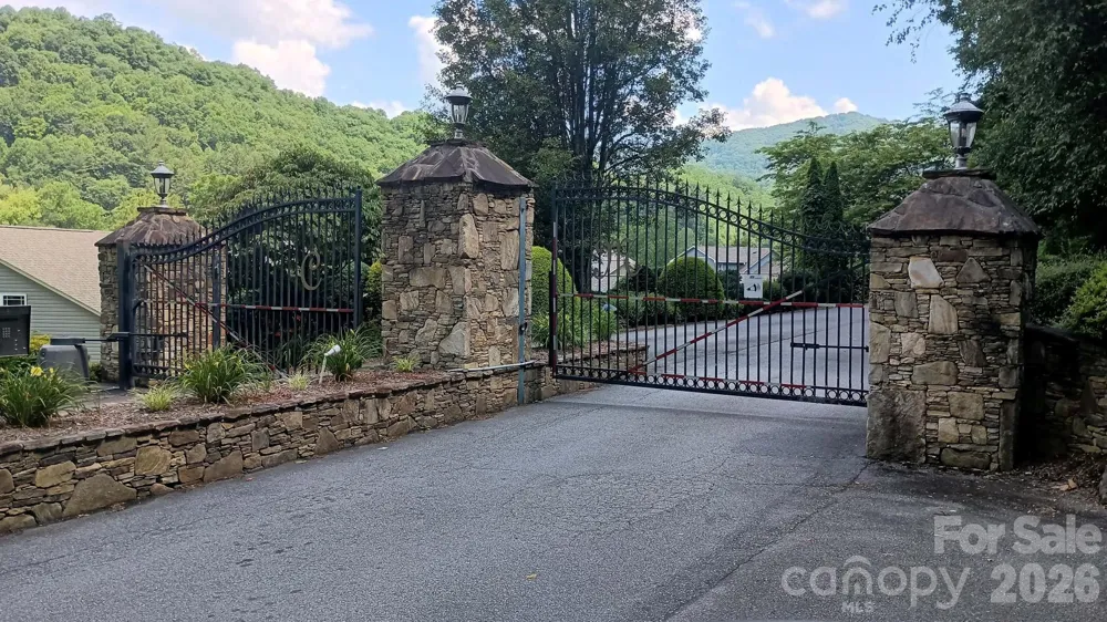 00 Cool August Heights Waynesville, NC 28785