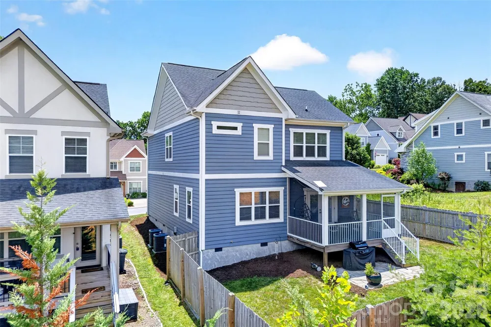 22 Tudor Way Black Mountain, NC 28711