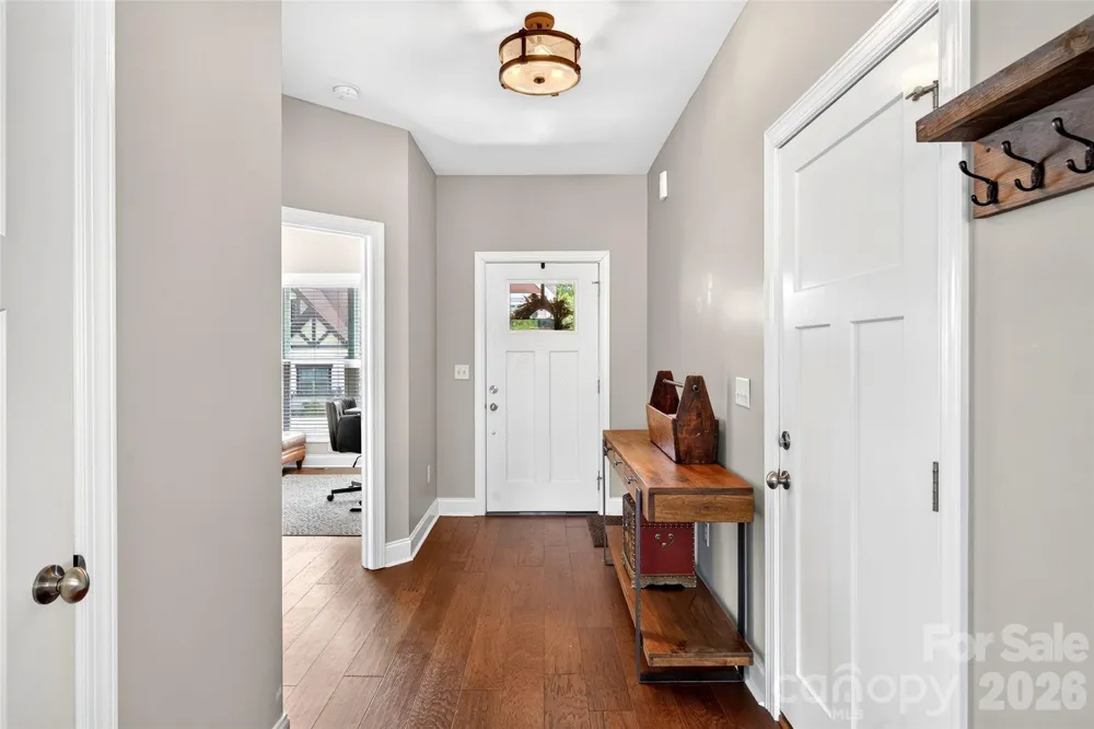 22 Tudor Way Black Mountain, NC 28711