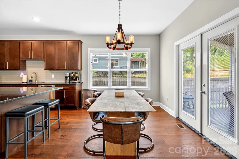 22 Tudor Way Black Mountain, NC 28711