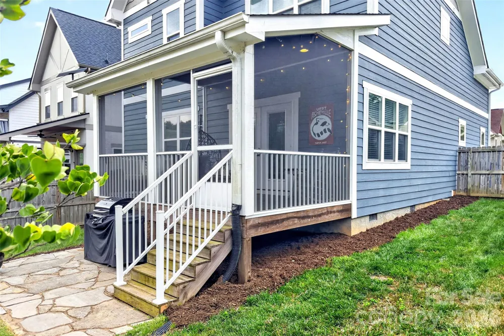 22 Tudor Way Black Mountain, NC 28711