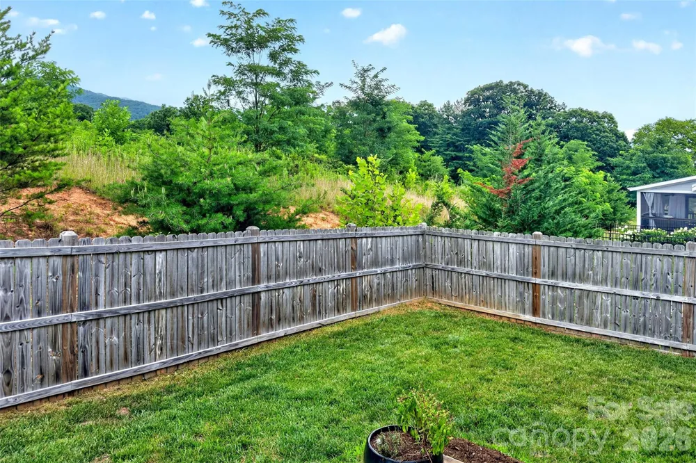 22 Tudor Way Black Mountain, NC 28711