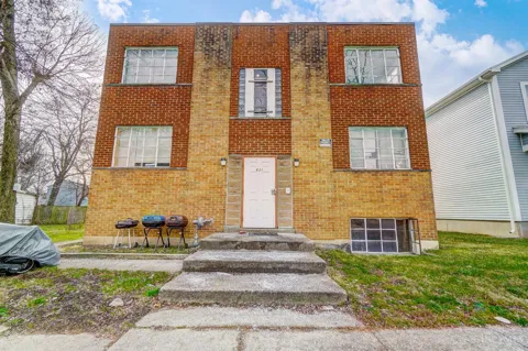 631 Mulberry Street #2