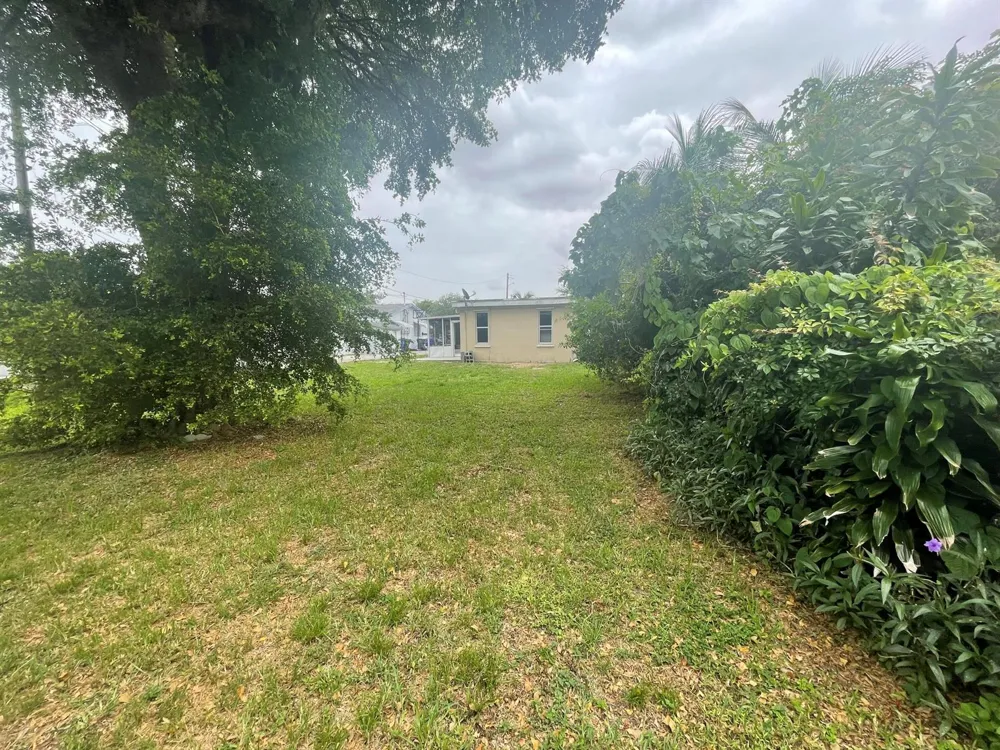 2819 POLK STREET #B Hollywood, FL 33020
