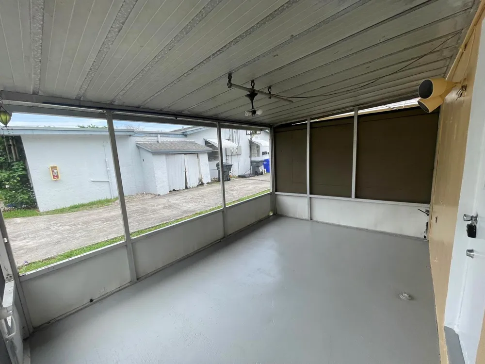 2819 POLK STREET #B Hollywood, FL 33020