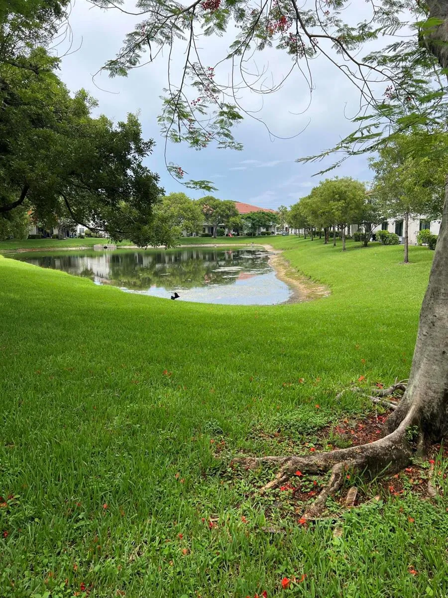 4113 NAPOLI LAKE DRIVE Riviera Beach, FL 33410