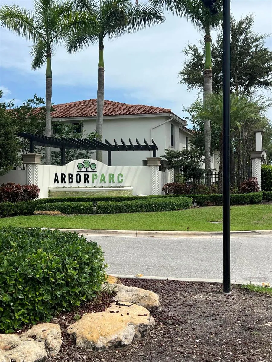 4113 NAPOLI LAKE DRIVE Riviera Beach, FL 33410