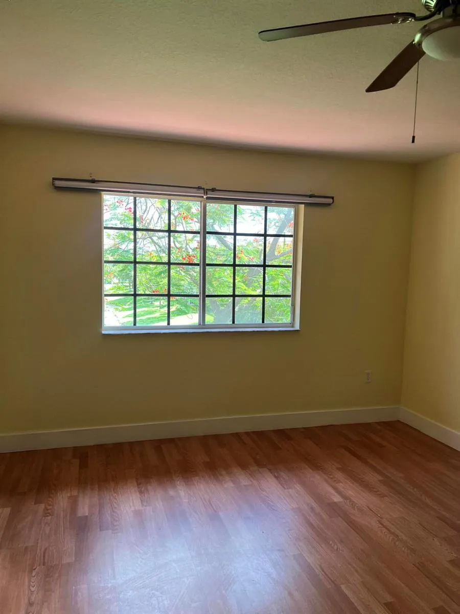4113 NAPOLI LAKE DRIVE Riviera Beach, FL 33410