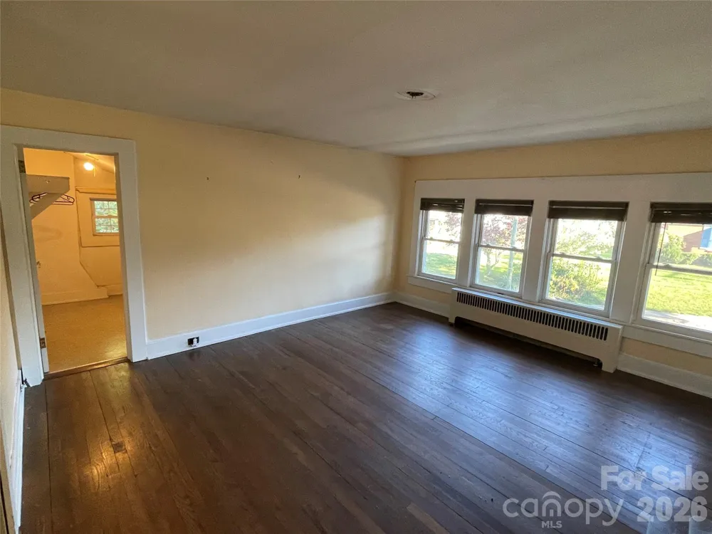 318 Academy Street Canton, NC 28716