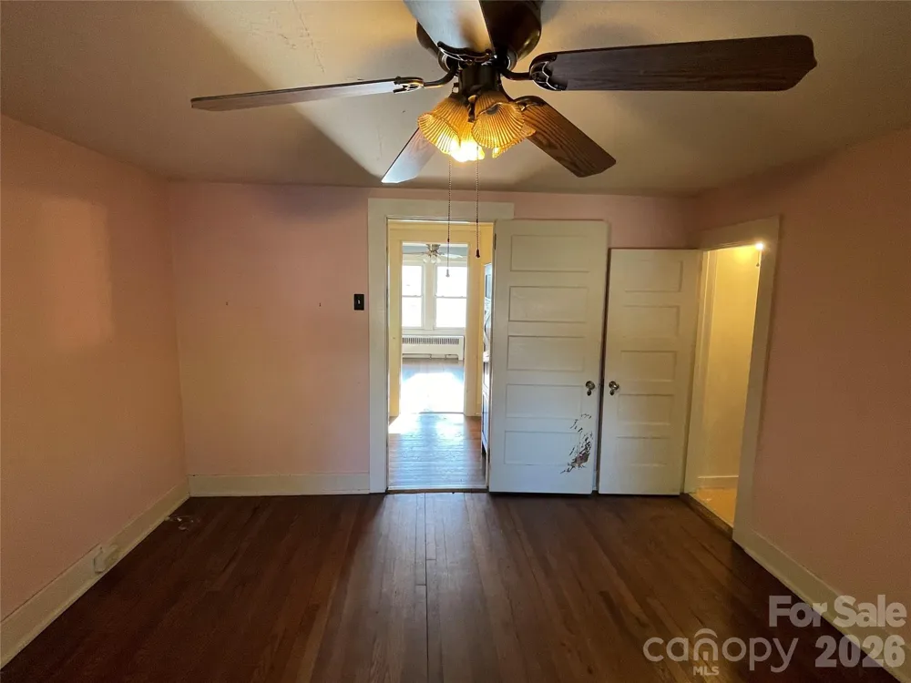 318 Academy Street Canton, NC 28716