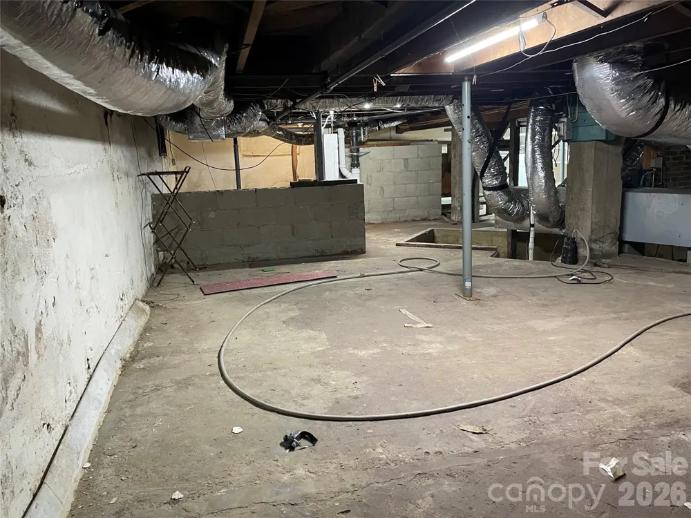 318 Academy Street Canton, NC 28716
