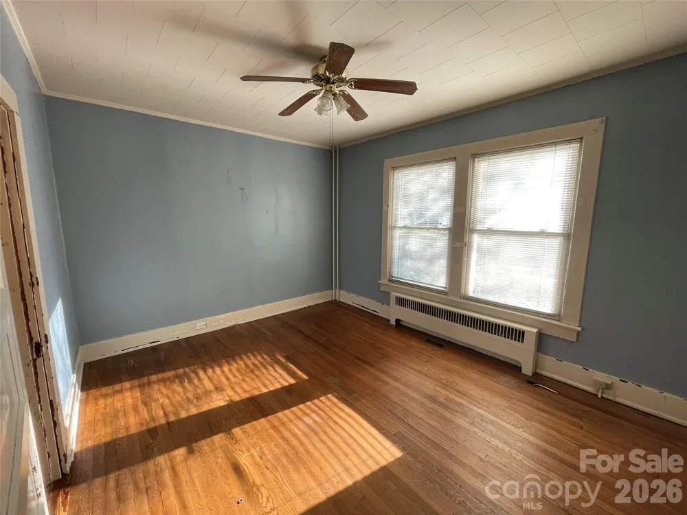 318 Academy Street Canton, NC 28716