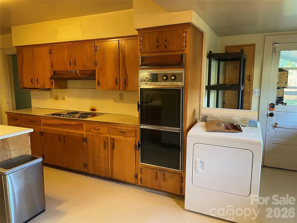318 Academy Street Canton, NC 28716