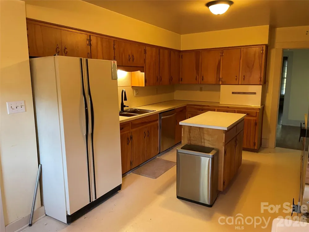 318 Academy Street Canton, NC 28716