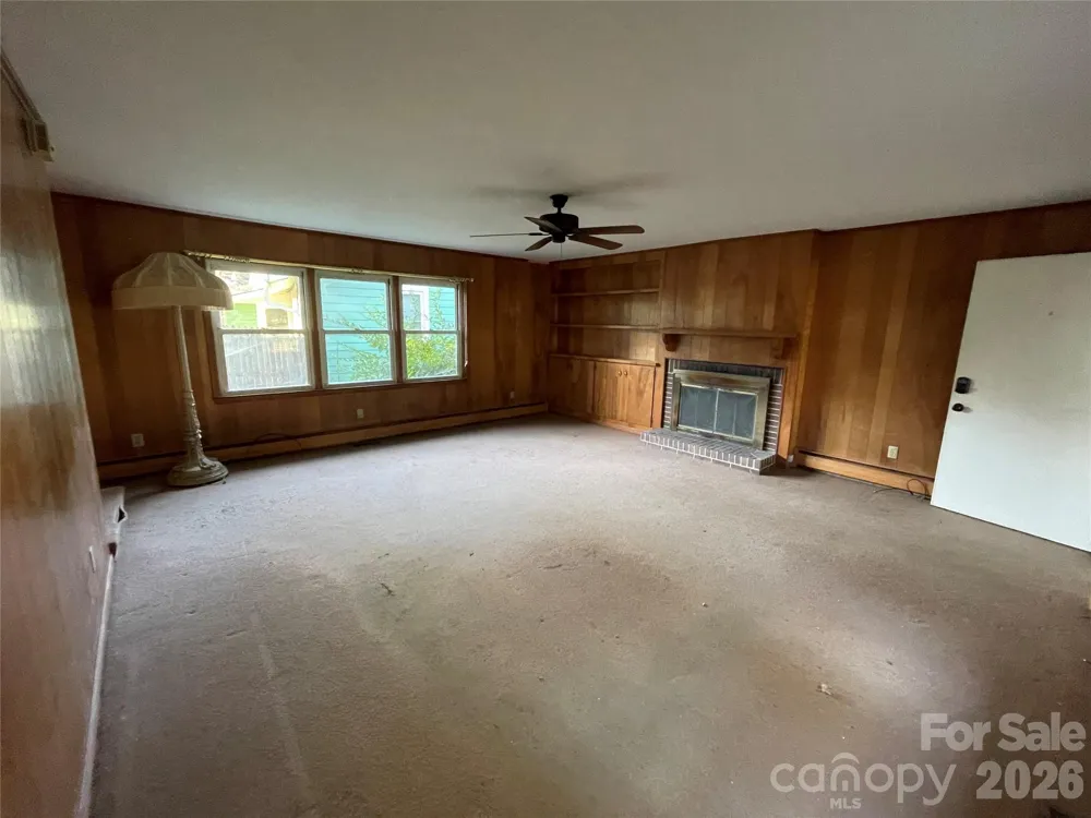 318 Academy Street Canton, NC 28716