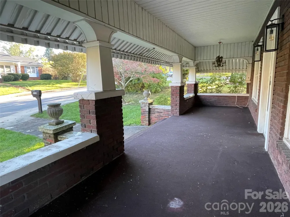 318 Academy Street Canton, NC 28716