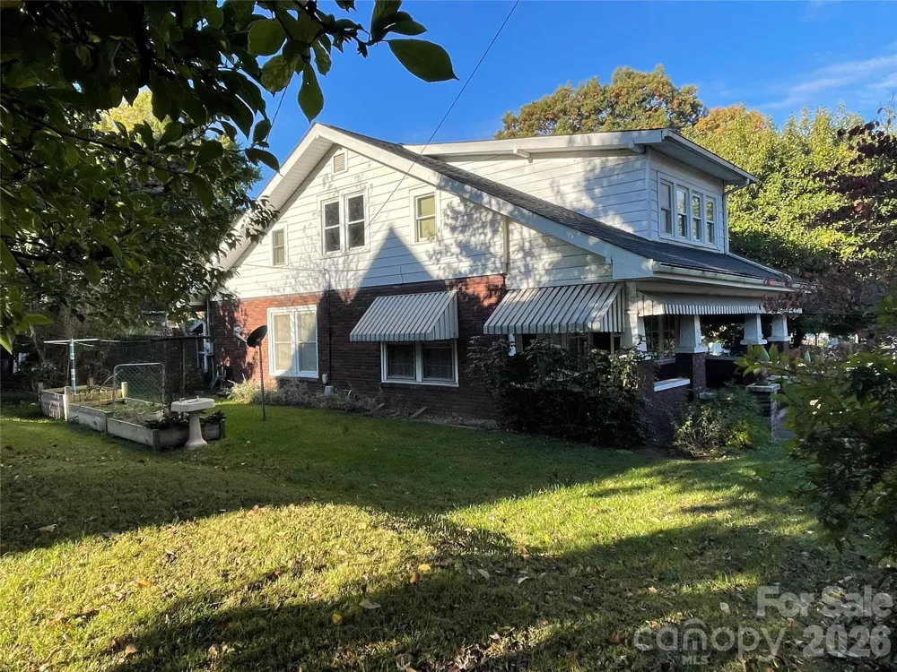 318 Academy Street Canton, NC 28716