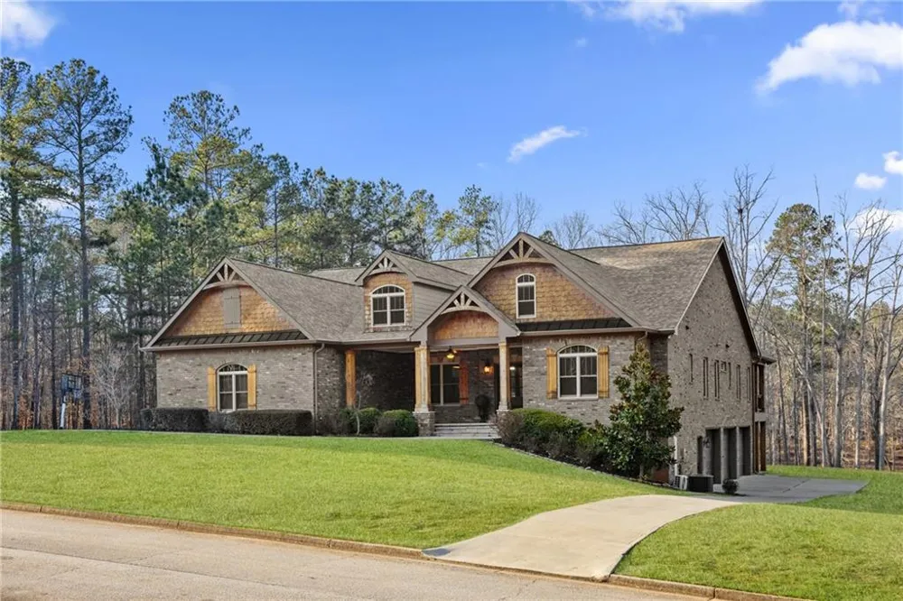 407 Saint Regis Drive Oxford, GA 30054