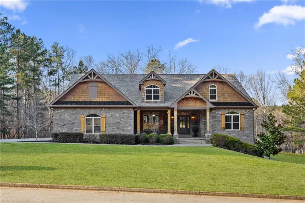407 Saint Regis Drive Oxford, GA 30054