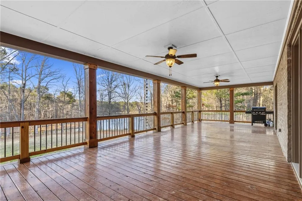 407 Saint Regis Drive Oxford, GA 30054