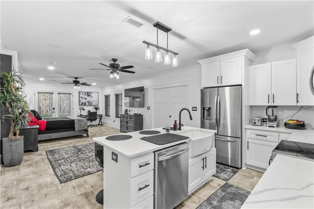 407 Saint Regis Drive Oxford, GA 30054