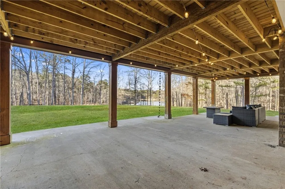 407 Saint Regis Drive Oxford, GA 30054