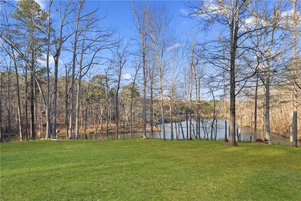 407 Saint Regis Drive Oxford, GA 30054