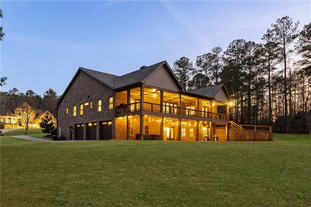 407 Saint Regis Drive Oxford, GA 30054