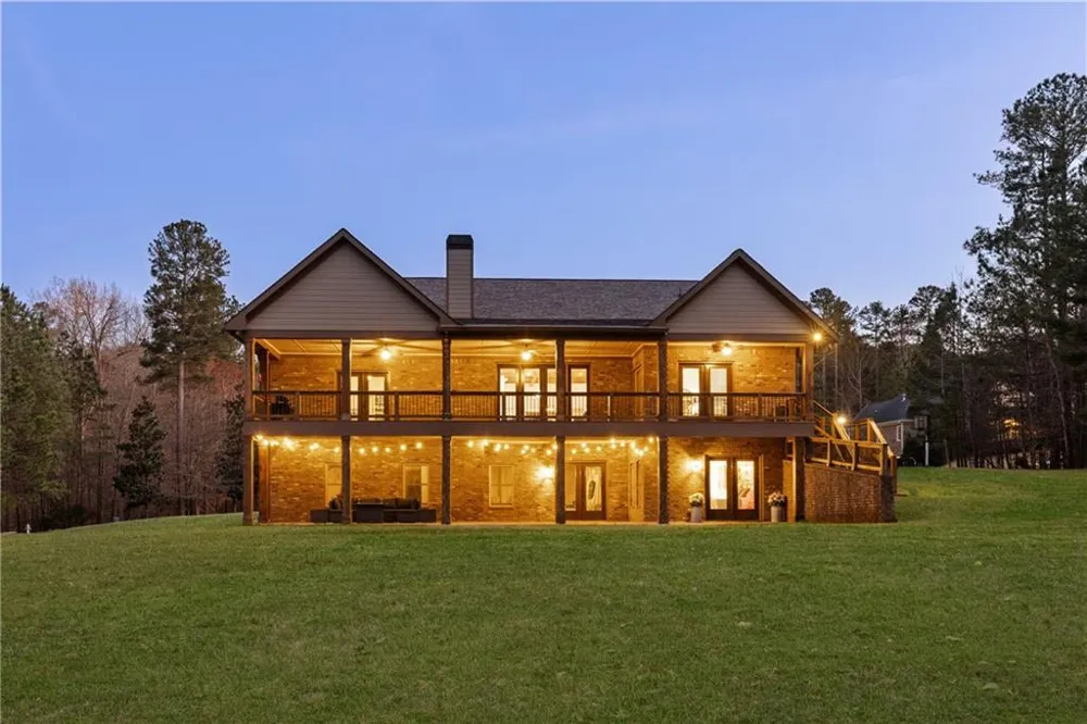 407 Saint Regis Drive Oxford, GA 30054